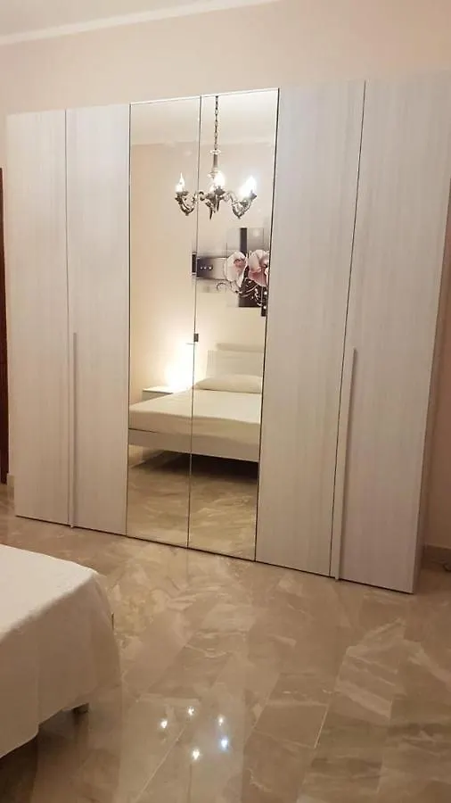 Casa Vacanze il Girasole Balestrate 0*,  Italia